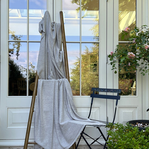 Cashmere Wool Throw / Blanket - Chocolate & Cream