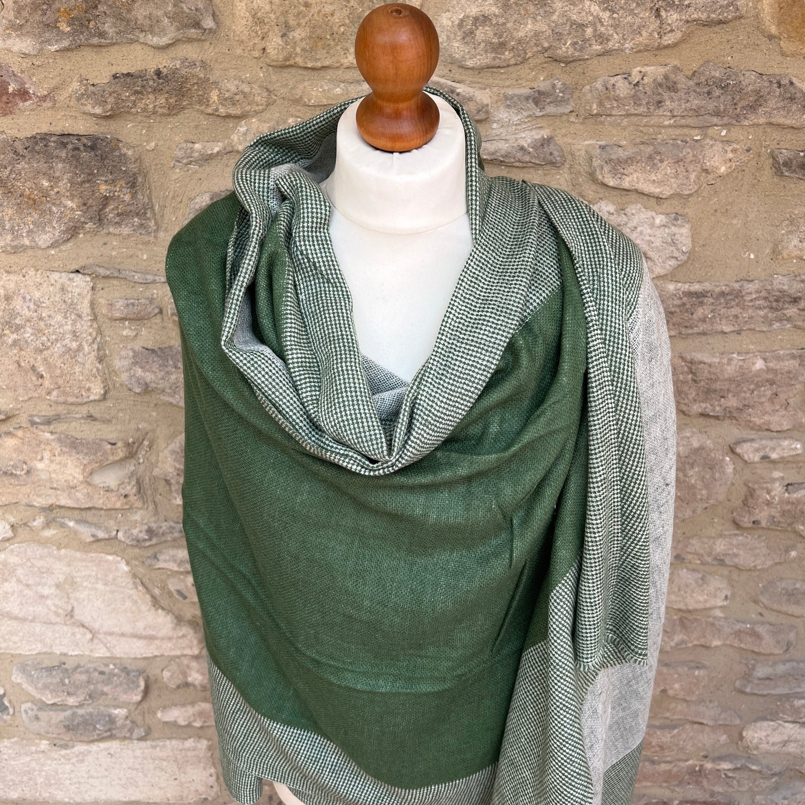 Handwoven Cashmere & Wool Reversible Pashmina - Sage Green & Grey