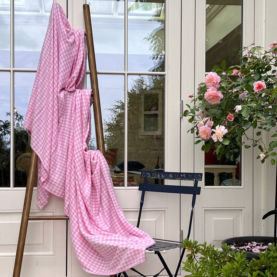Cashmere Wool Throw / Blanket - Pink & White Checkered
