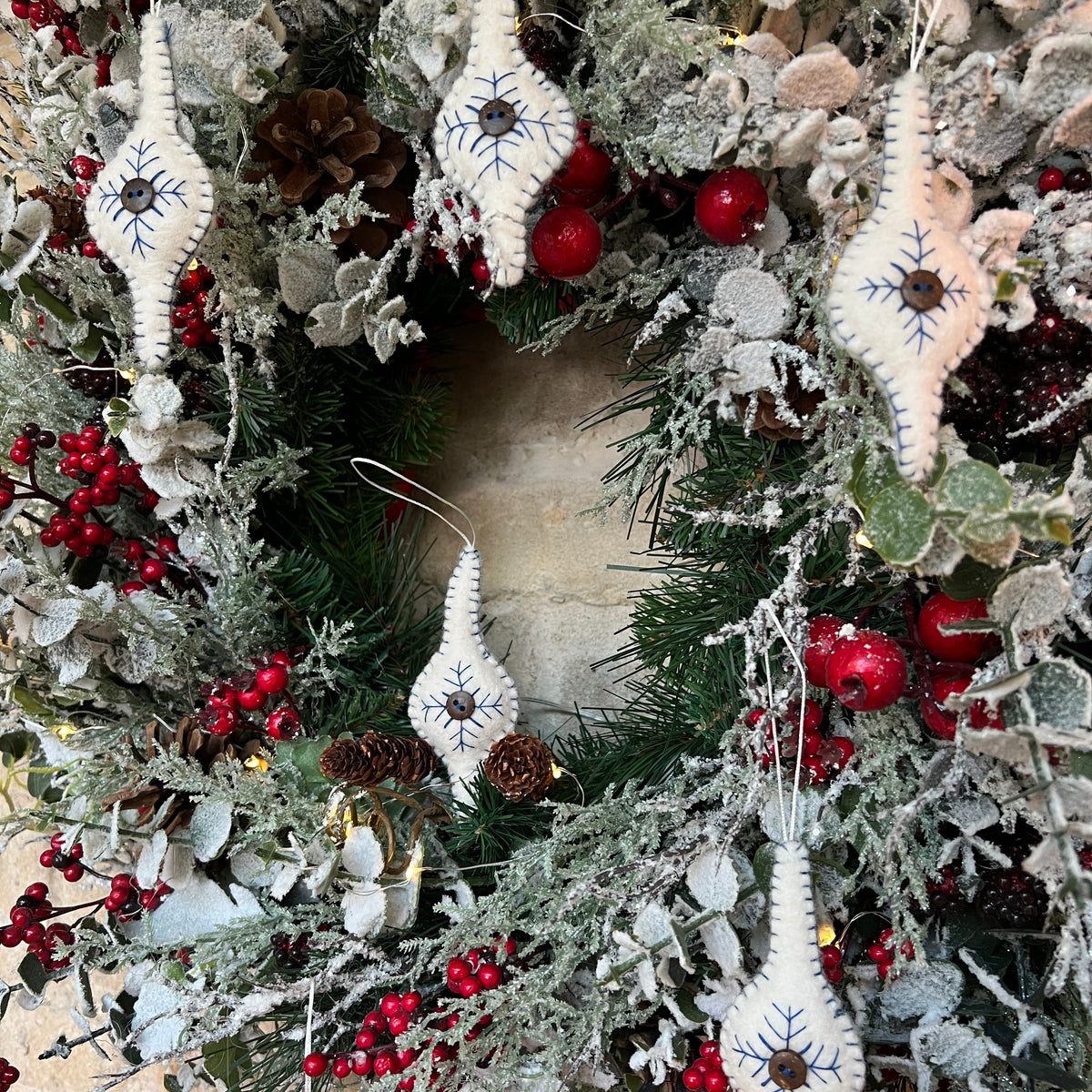 Douée -  Scandi Christmas Bauble - Large