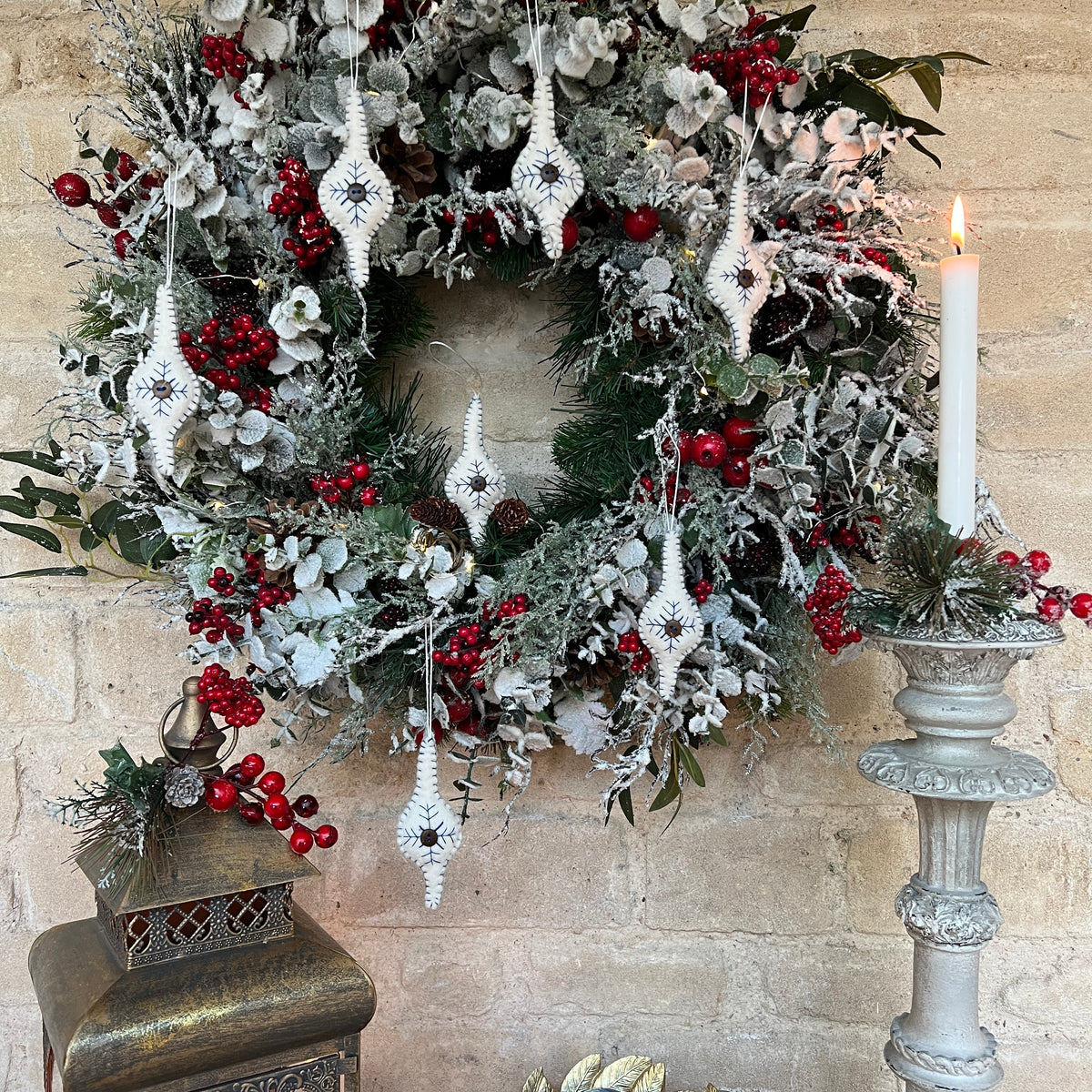 Douée -  Scandi Christmas Bauble - Large