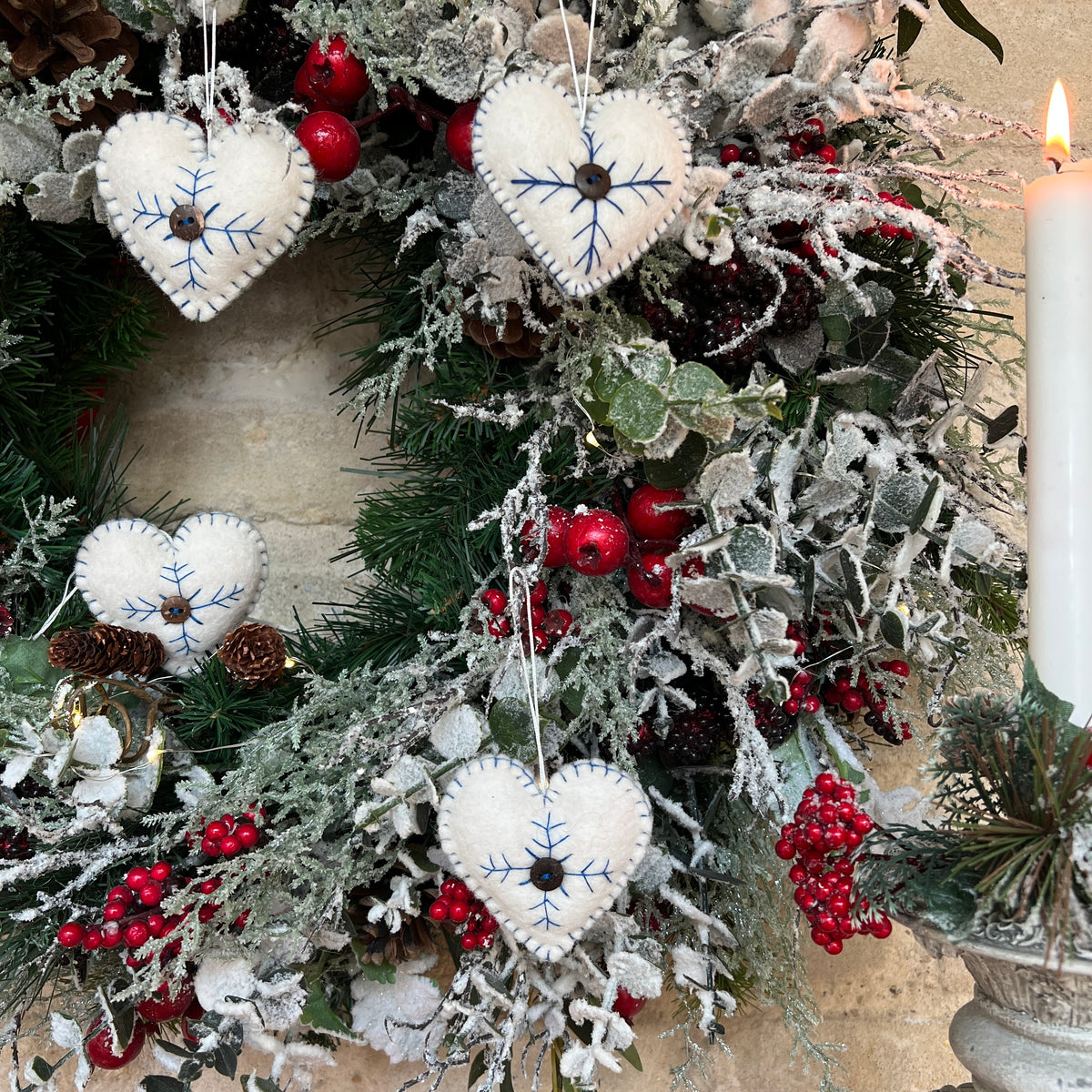 Douée -  Scandi Christmas Heart - Large