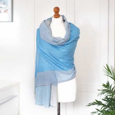 Douée -  Cashmere Reversible Pashmina - Powder Blue