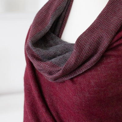 Douée -  Cashmere Reversible Pashmina - Claret