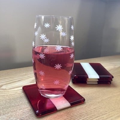 Douée -  Glass Coaster Set - Red &amp; French Vanilla