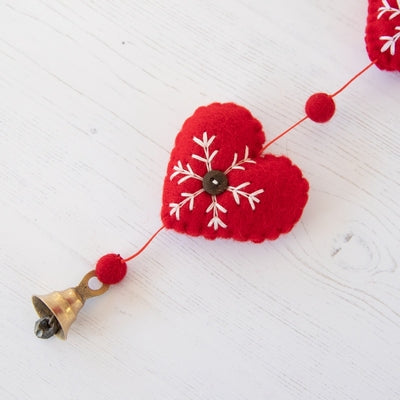 Douée -  Pure Felted Wool Embroidered &#39;Heart&#39; Garland - Red