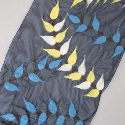 Douée -  Merino Wool Scarf - Leaves
